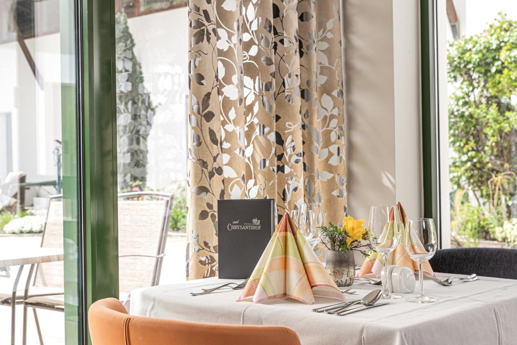 Hotel Chrysantihof บัดเบียร์นบาค ภายนอก รูปภาพ